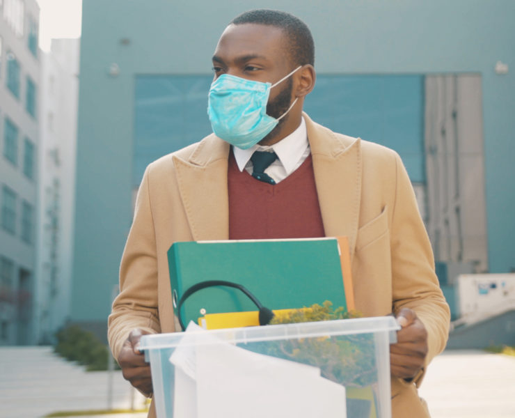 American office worker quitting job